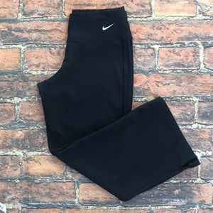 Nike dryfit capris